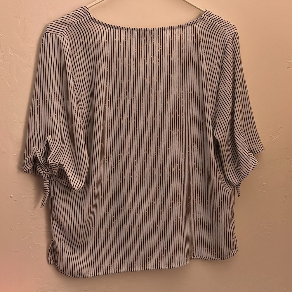 APT 9 Black & White Striped Button Front Short Tie Sleeve Blouse Shirt - Picture 5 of 5